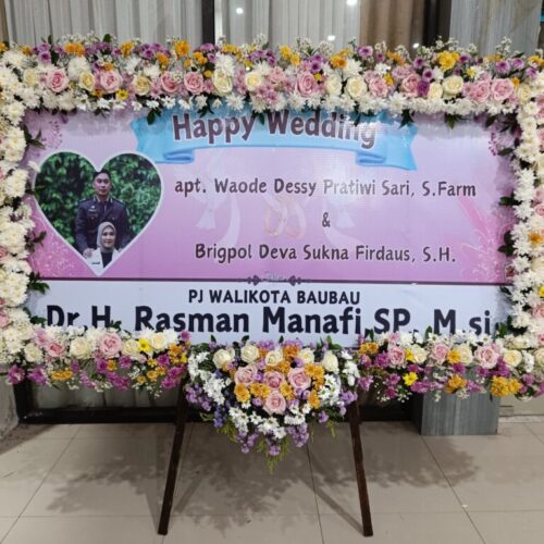 Karangan Bunga Pernikahan rumahdukajekanrayapalangkaraya King Florist rumahdukajekanrayapalangkaraya