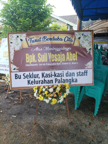 Karangan Bunga Duka rumahdukajekanrayapalangkaraya 087748567736 – Ungkapan Belasungkawa yang Penuh M